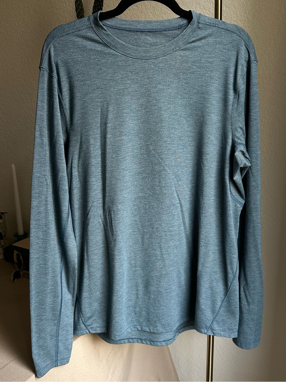 Lululemon Men’s Blue Longsleeve Tee
